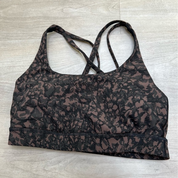 Lululemon Energy Bra in Wild Earth Camo Brown, size 6 - Picture 2 of 4